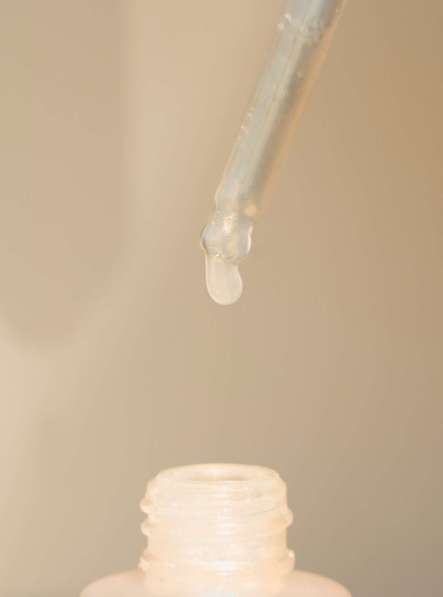 Illuminating face serum